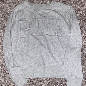 super cute pink crew neck!